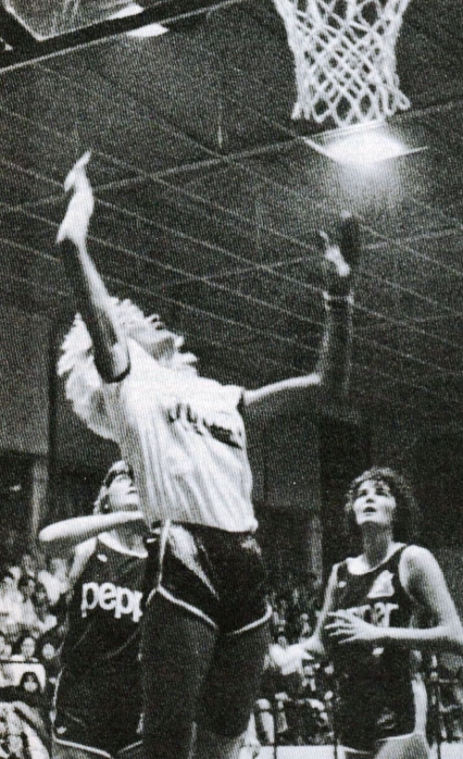 Diana Bitu con la maglia del Busto Arsizio.