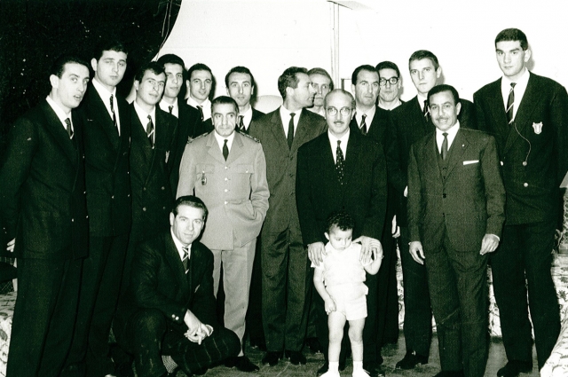 Casablanca 1962: si riconoscono Binda, Volpato, Sardagna, Ongaro, Vianello, Gamba, Riminucci, Rubini, Pieri, Vittori, Masini. Accosciato Angelo Cattaneo.