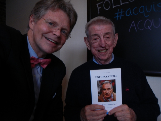 Arturo Kenney con coach Lou Carnesecca