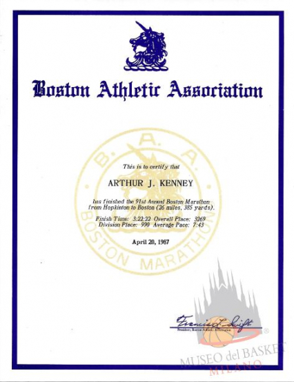 Art Kenney è stato un super atleta; lo dimostra anche l'ennesima partecipazione (e che partecipazione) alla Maratona di Boston. Questo diploma risale all'edizione del 1987. Da buon 'milanese' ha corso anche la Stramilano, con un personale di 1 h. 00.16". (foto Kenney, per gentile concessione dell'autore)