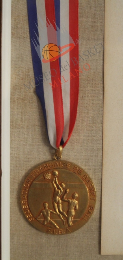 Medaglia d'oro celebrativa della vittoria agli Europei di Nantes 1983 con la Nazionale Italiana. Foto MDB-MI